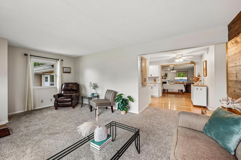 2717 Terrace Dr, Burnsville, MN 55337
