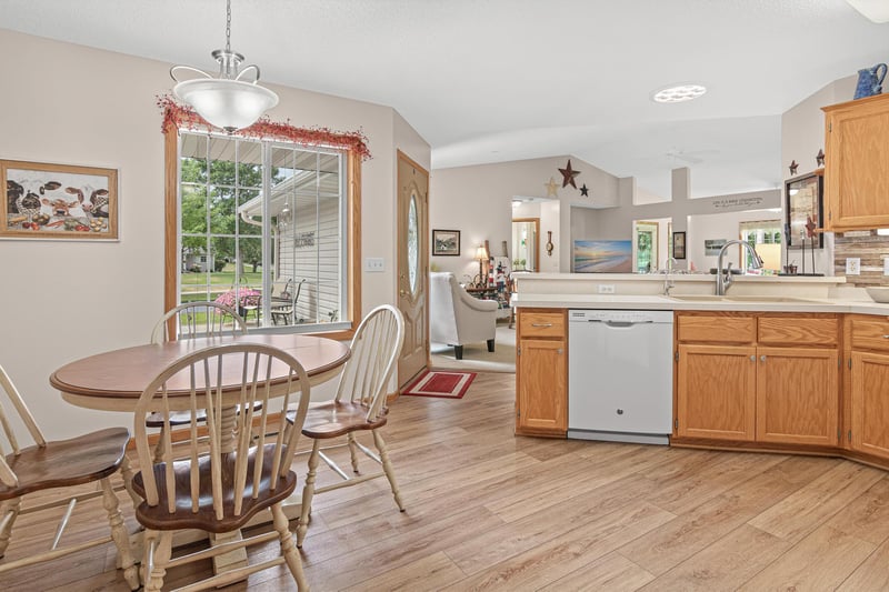 13098 Brookside Ln N, Rogers, MN 55374