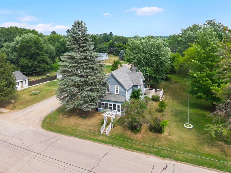 43687 Gates Ave, Harris, MN 55032