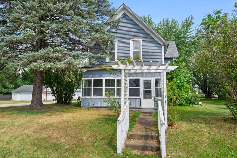 43687 Gates Ave, Harris, MN 55032