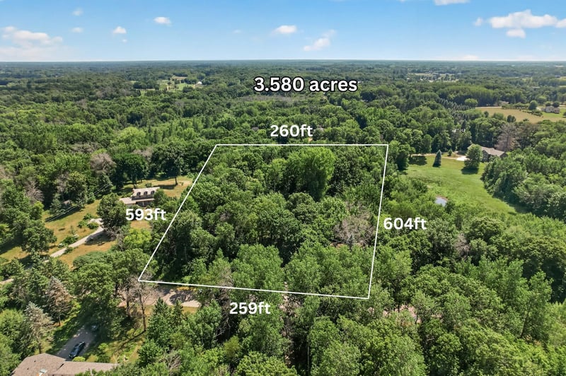 3948 Sunshine Dr, Oak Grove, MN 55303