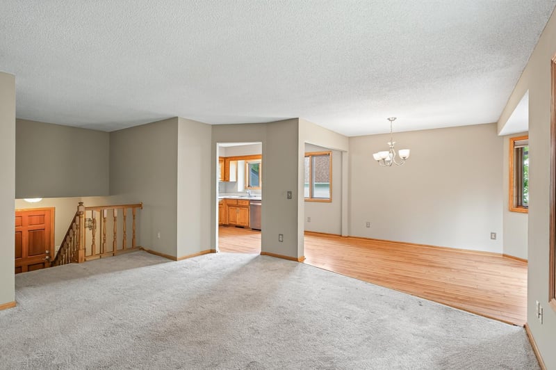 8026 173rd St W, Lakeville, MN 55044