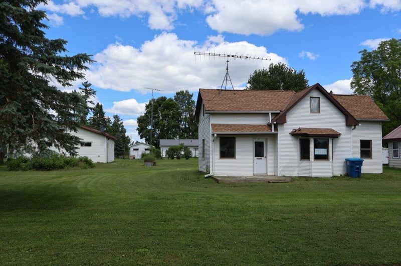 N3806 6th St, Weyerhaeuser, WI 54895