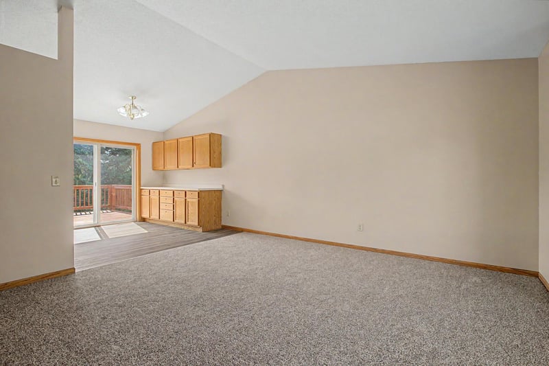 2215 Hulett Ave, Faribault, MN 55021