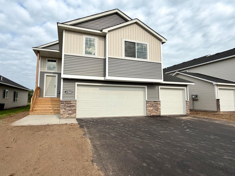 25860 Emerson Ct, Wyoming, MN 55092