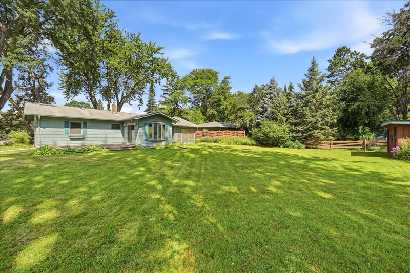 321 Hemlock St S, Stillwater, MN 55082
