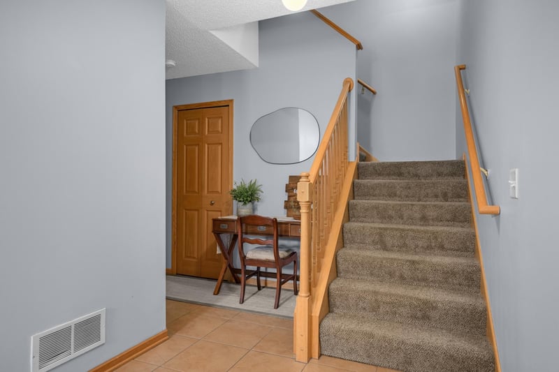 6801 Pine Crest Trl S, Cottage Grove, MN 55016
