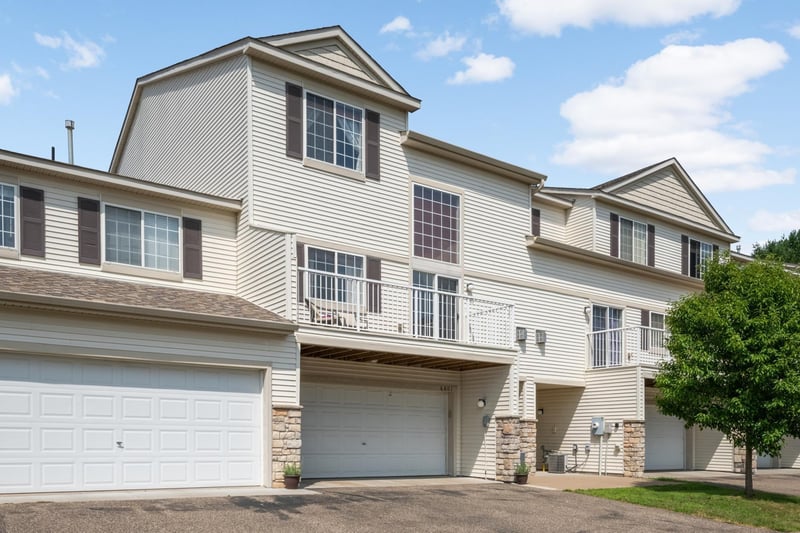 6801 Pine Crest Trl S, Cottage Grove, MN 55016