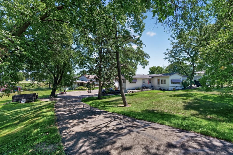 13830 S Robert Trl, Rosemount, MN 55068