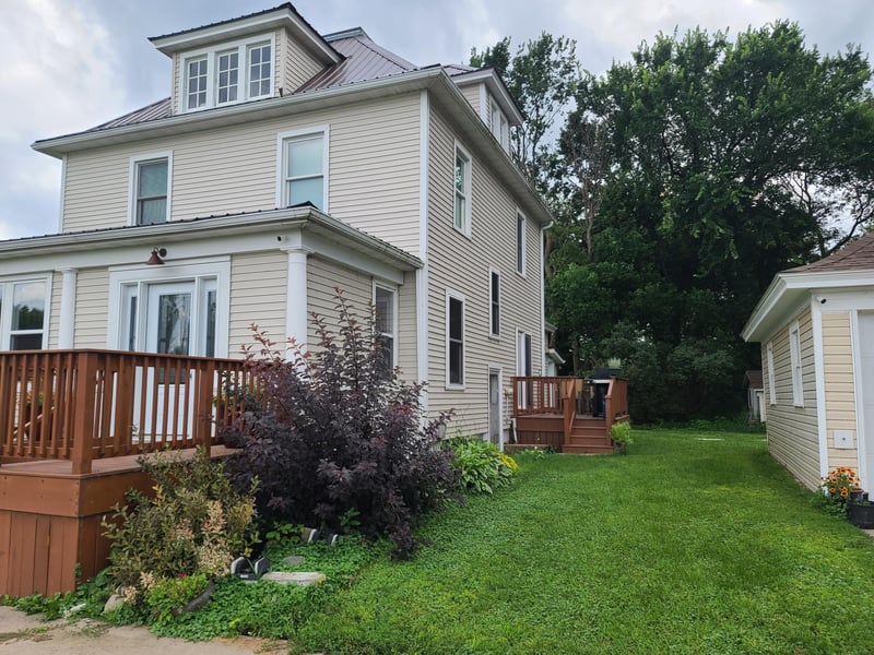 81307 150th St, Sacred Heart, MN 56285