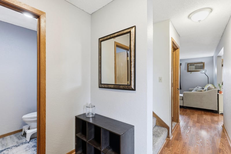 906 Galtier St, Saint Paul, MN 55117