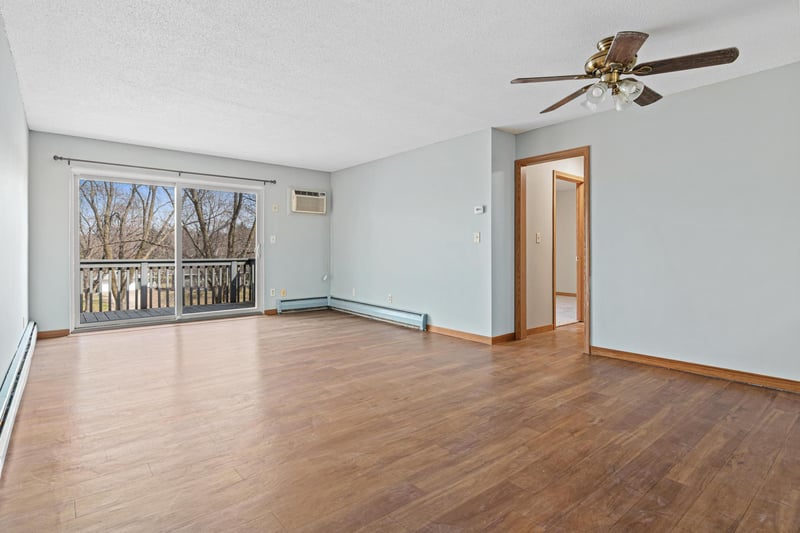 2800 Hamline Ave N #347, Roseville, MN 55113