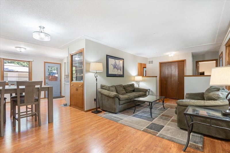 4248 France Ave N, Robbinsdale, MN 55422