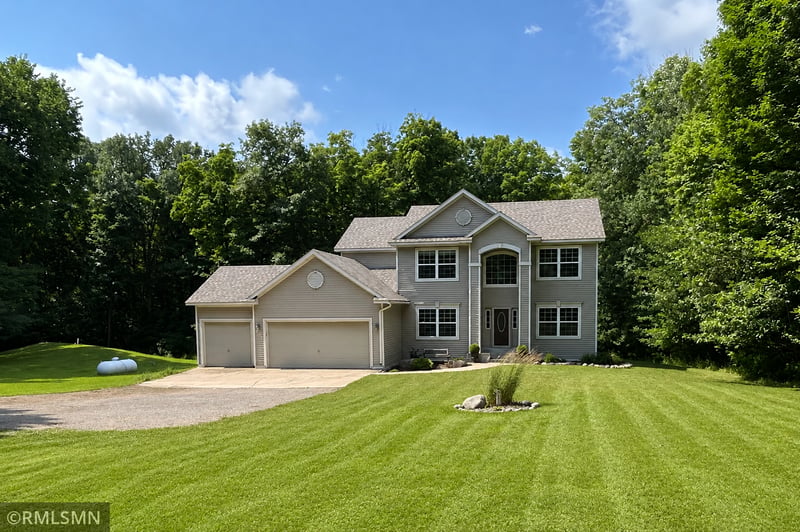 6757 145th St, Milaca, MN 56353