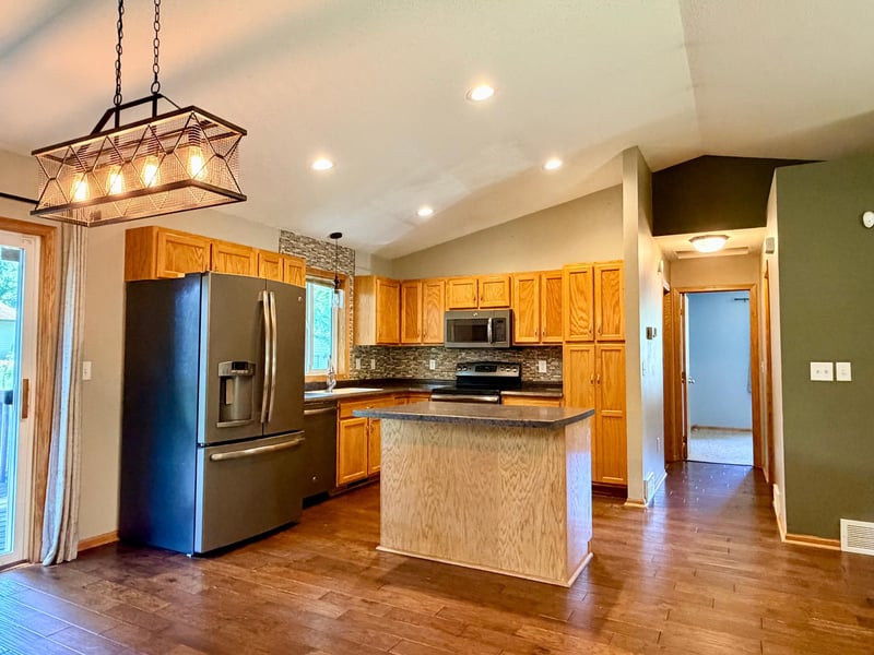 2110 Darling Ave E, Alexandria, MN 56308