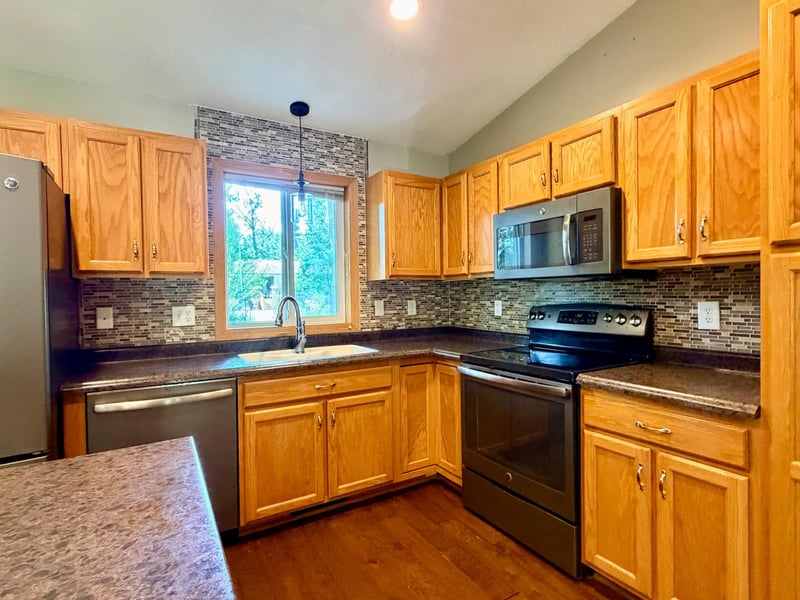 2110 Darling Ave E, Alexandria, MN 56308