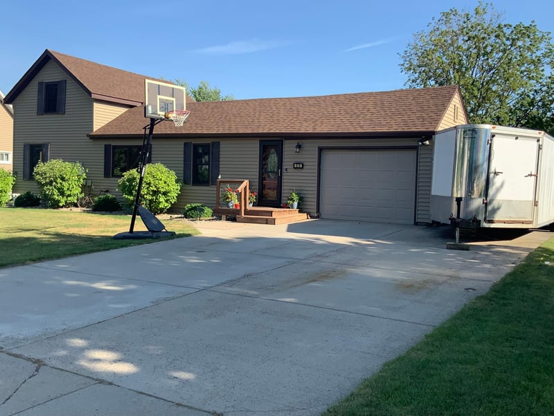 819 5th St, Nicollet, MN 56074