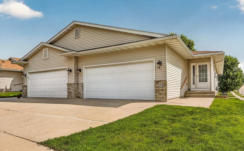 2970 Kenosha Dr NW, Rochester, MN 55901