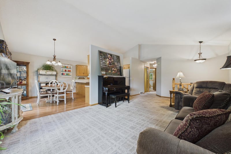 235 Englewood Rd, Clearwater, MN 55320