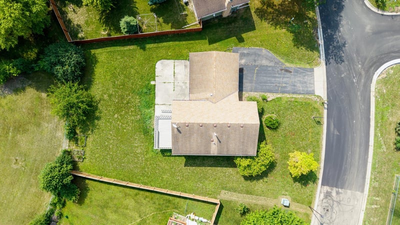 1417 Raleigh Dr, Burnsville, MN 55337