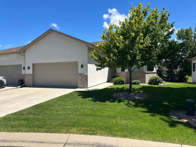 469 Roundhouse St, Shakopee, MN 55379