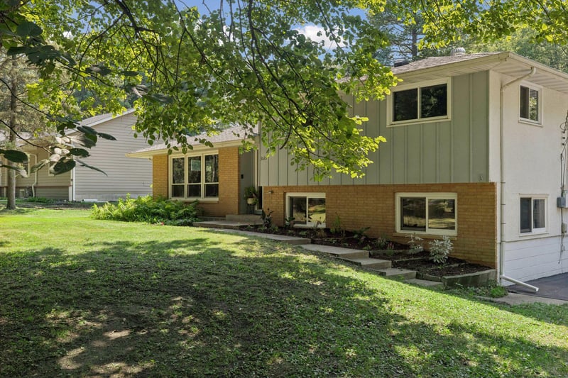 3535 Rustic Pl, Shoreview, MN 55126