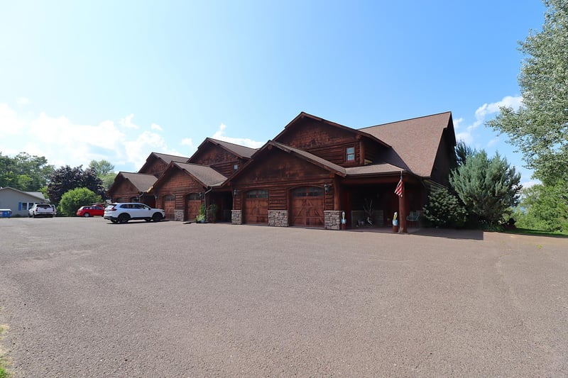 2729 Lake Shore Dr E #4, Ashland, WI 54806