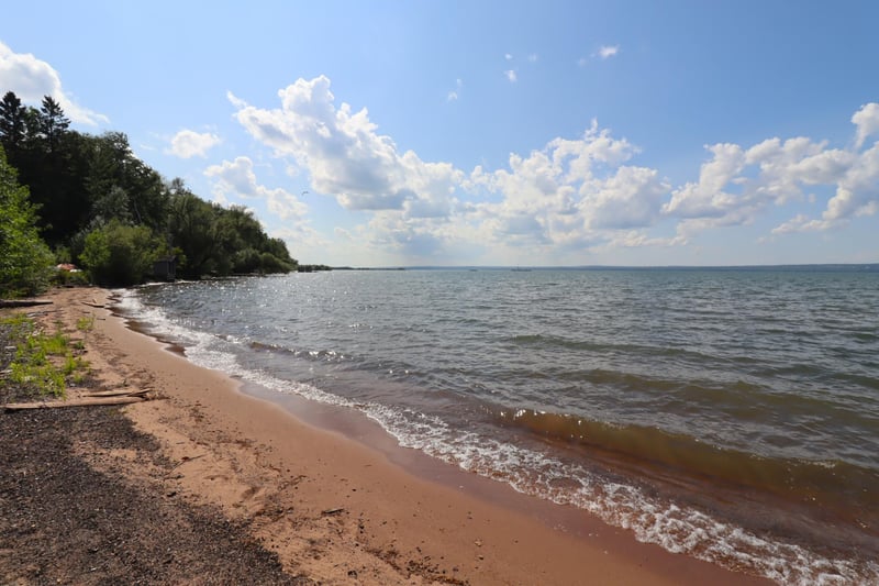 2729 Lake Shore Dr E #4, Ashland, WI 54806