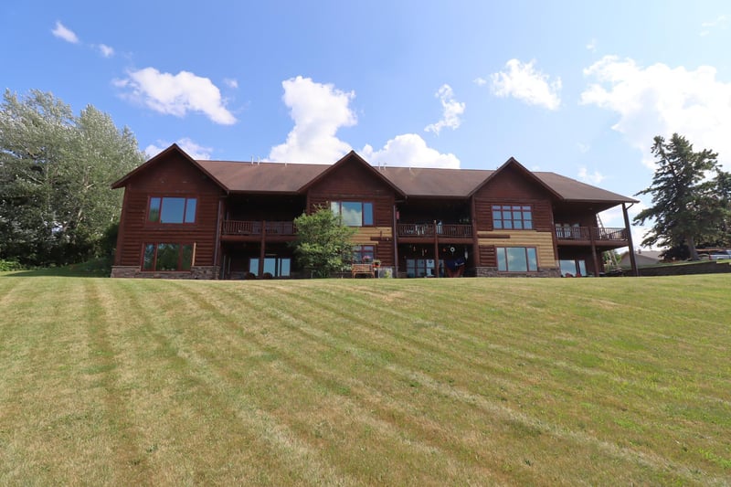 2729 Lake Shore Dr E #4, Ashland, WI 54806