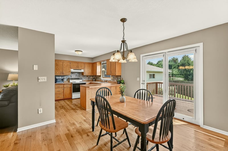 792 41st Ave NW, Rochester, MN 55901