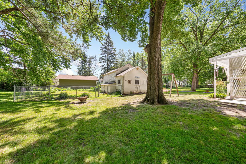 545 Willow St, Faribault, MN 55021