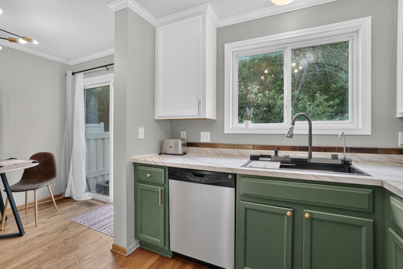 7773 Village St, Chanhassen, MN 55317