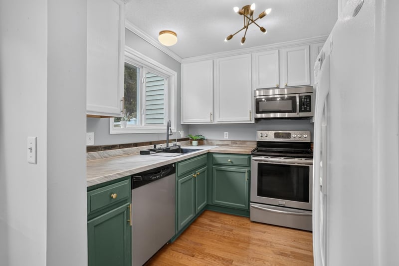 7773 Village St, Chanhassen, MN 55317