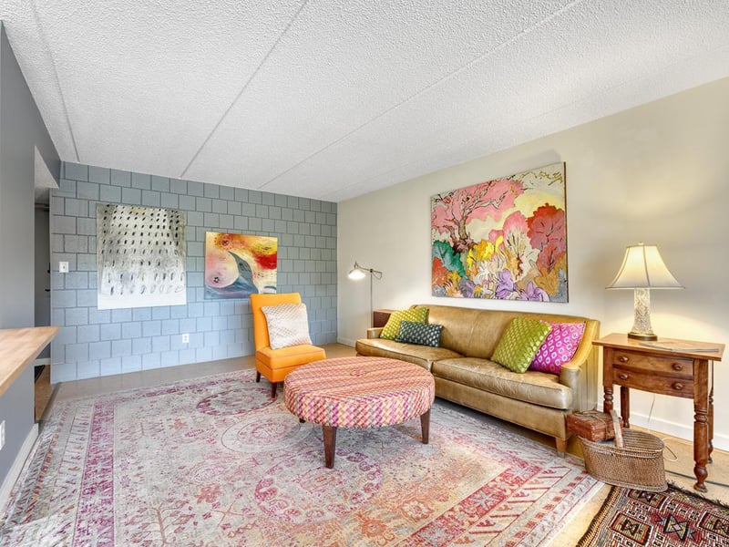 334 Cherokee Ave #201, Saint Paul, MN 55107