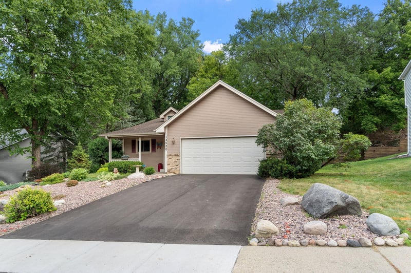 13520 Havelock Trl, Apple Valley, MN 55124