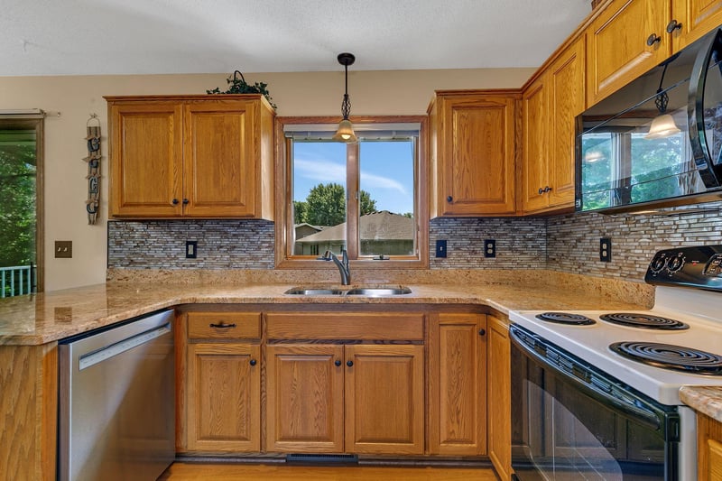 416 13th St N, Sauk Rapids, MN 56379