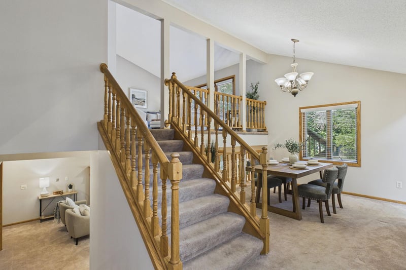 9137 Polaris Ln N, Maple Grove, MN 55369