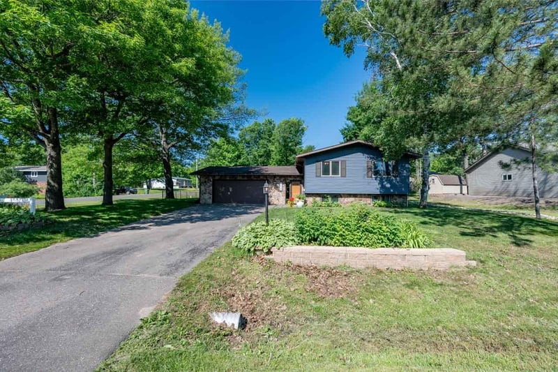 4621 5th Ave W, Hibbing, MN 55746