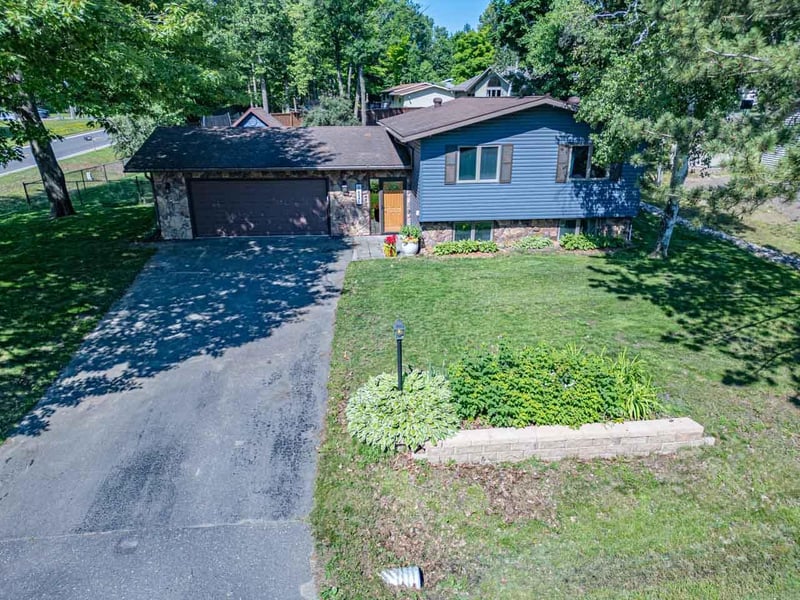 4621 5th Ave W, Hibbing, MN 55746