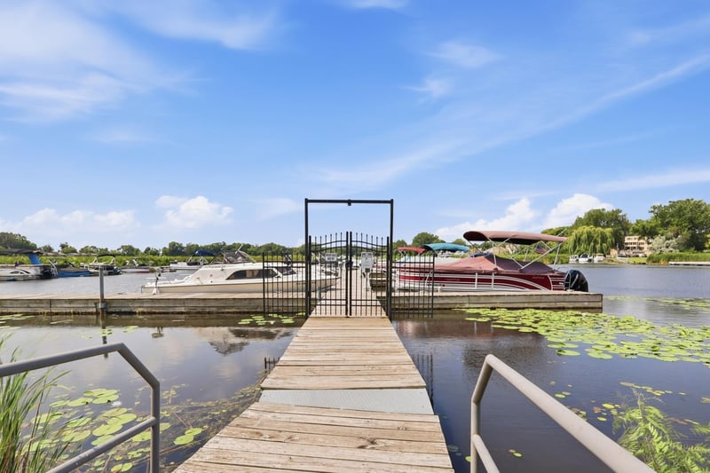 5485 Lost Lake Ln, Mound, MN 55364