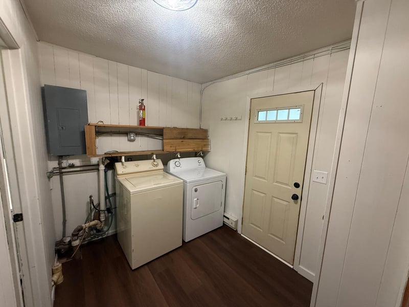 722 11th St NW, Willmar, MN 56201