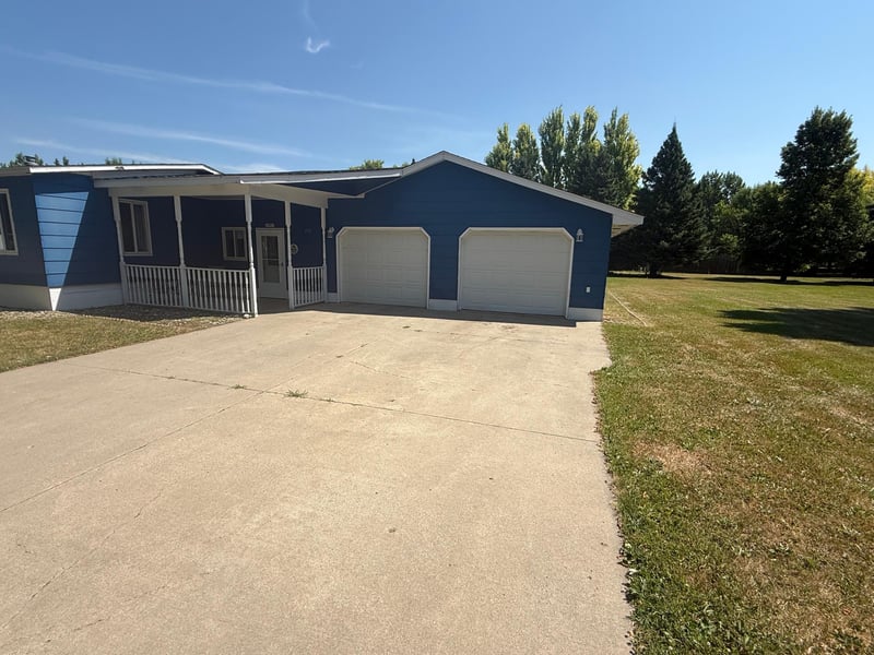 710 3rd St W, Ada, MN 56510