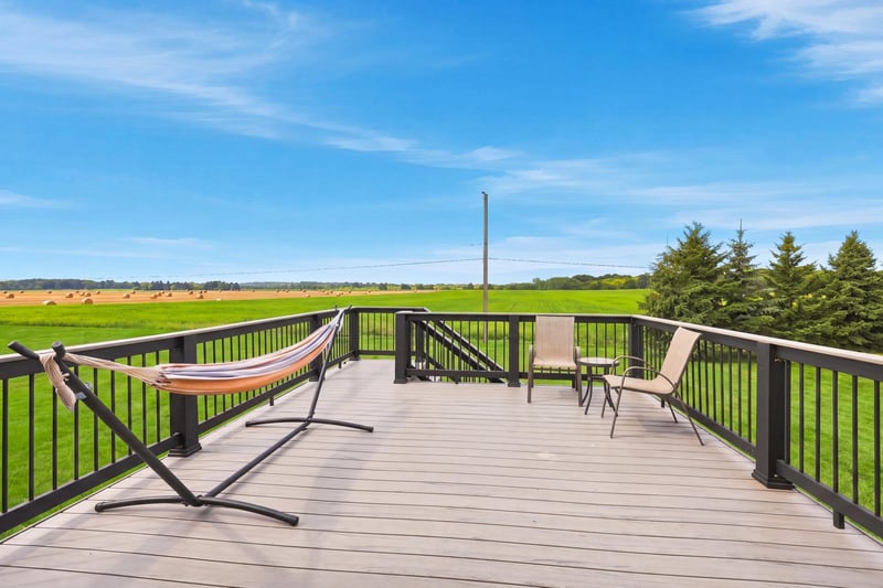 321 Jasmine Ln, Saint Joseph, MN 56374