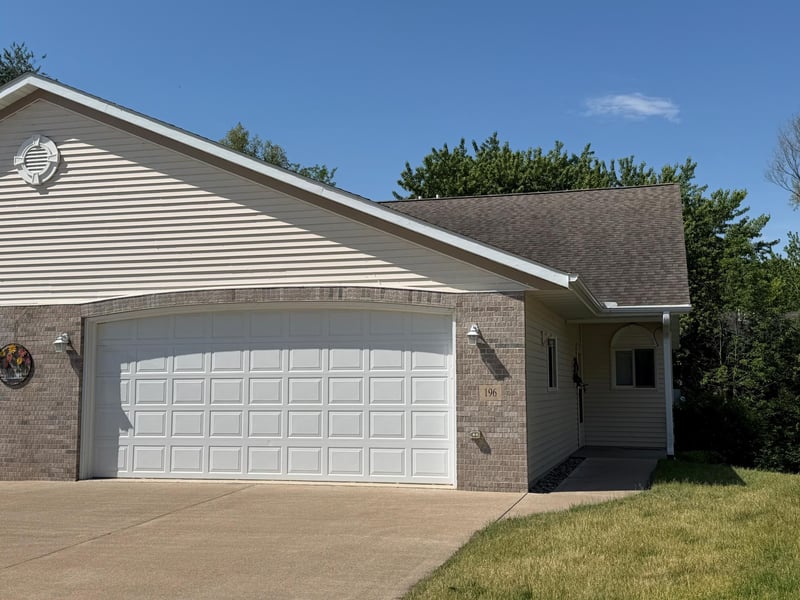 196 Janet Marie Ln, Winona, MN 55987