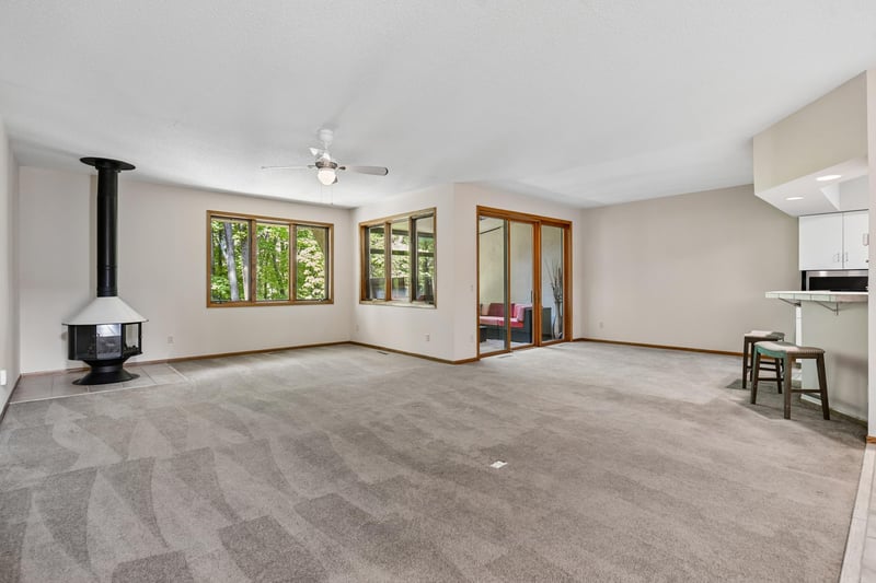 11620 Vista Dr, Hopkins, MN 55343