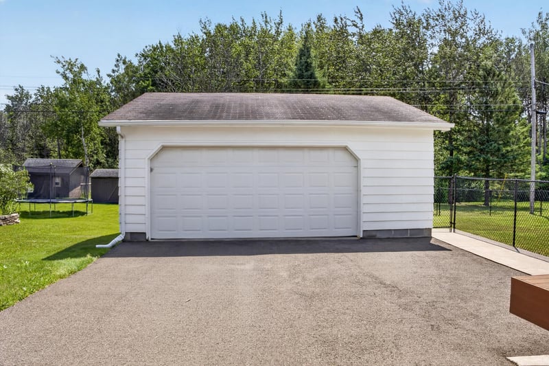 312 W Rainbow St, Duluth, MN 55811