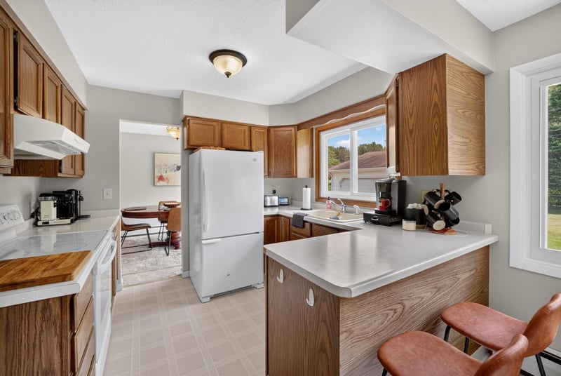 312 W Rainbow St, Duluth, MN 55811