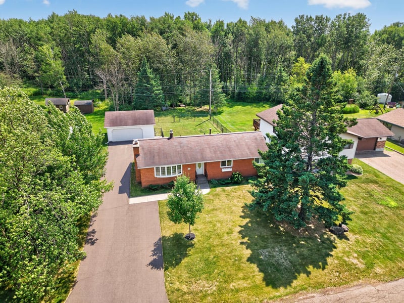 312 W Rainbow St, Duluth, MN 55811