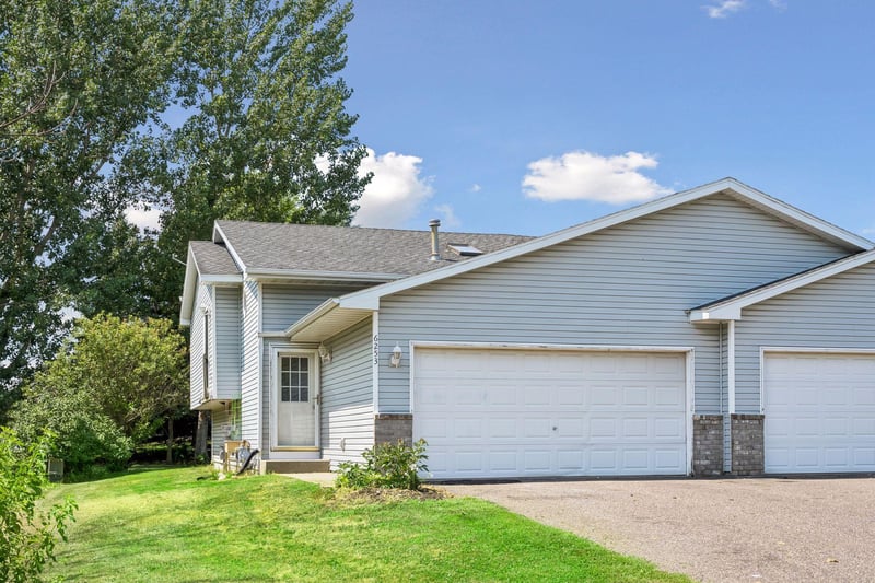 6253 Kahler Dr NE, Albertville, MN 55301