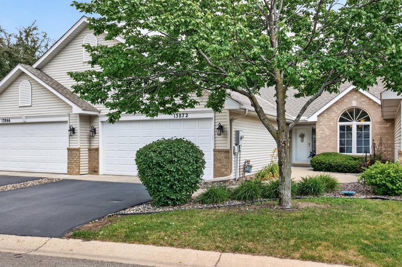 13872 Falcon Ave, Apple Valley, MN 55124